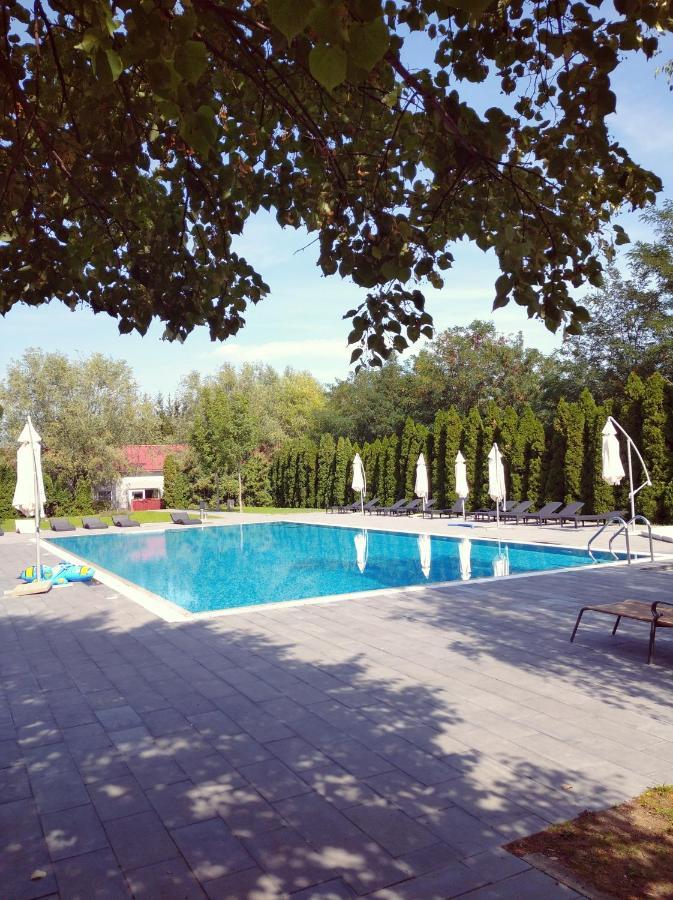 Vadvirag Panzio Hotel Agfalva Exterior photo
